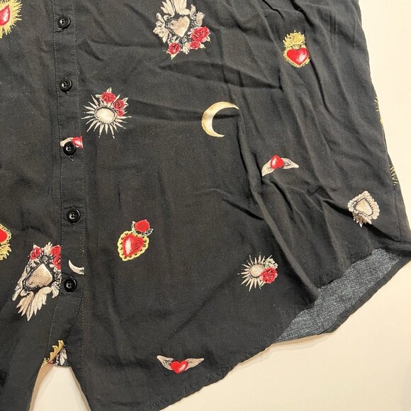 Torrid Black Sacred Hearts Blouse Short Sleeve Size 1 - Picture 3 of 7